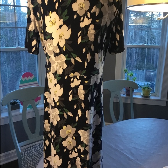 Ann Taylor size small floral dress - Picture 3 of 4